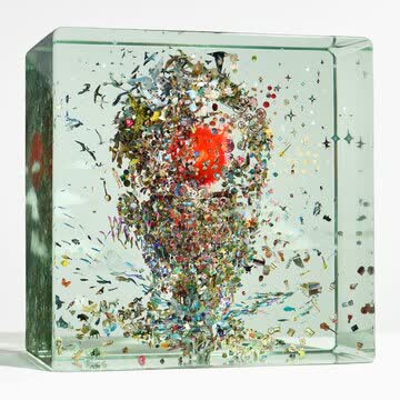 Cover art of the deluxe edition of Djesse Vol. 4, nicked from Apple Music. Design based on a dedicated glass sculpture (!) made by Dustin Yellin.